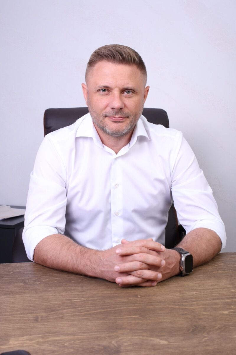 Игорь Карпов